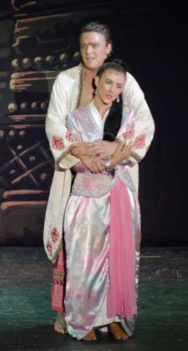 Broxbourne The King and I -- Tuptim and Lun Tha (show picture)