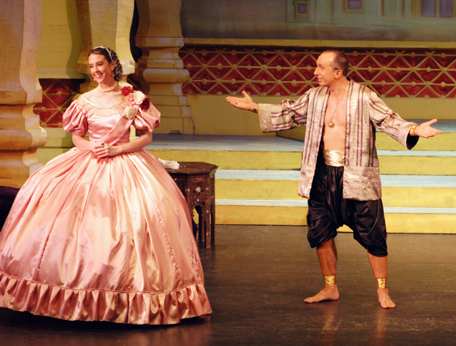 Broxbourne The King and I -- Anna and the King (show picture)